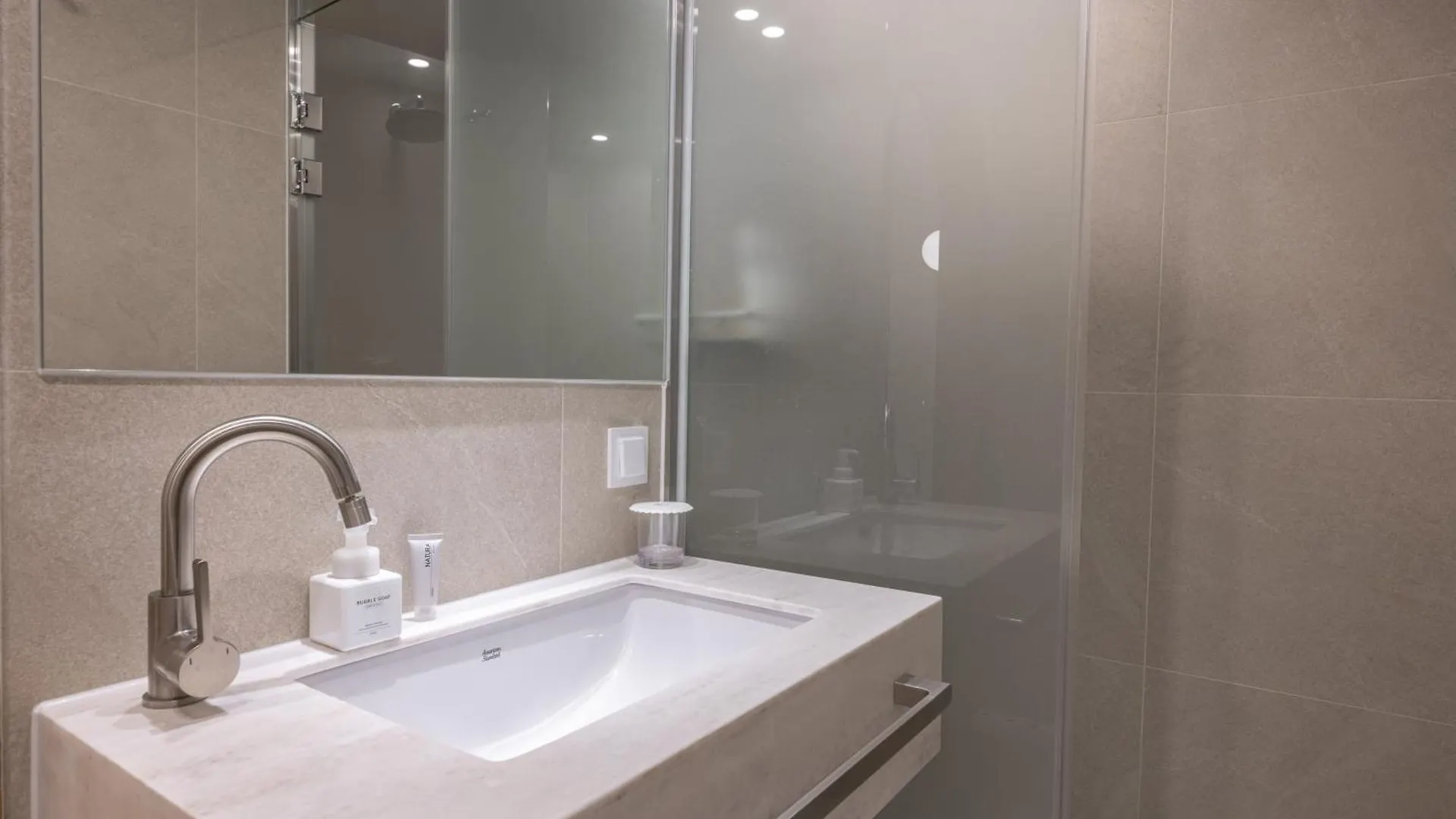 H-Avenue Hotel Haeundae Busan 2*,