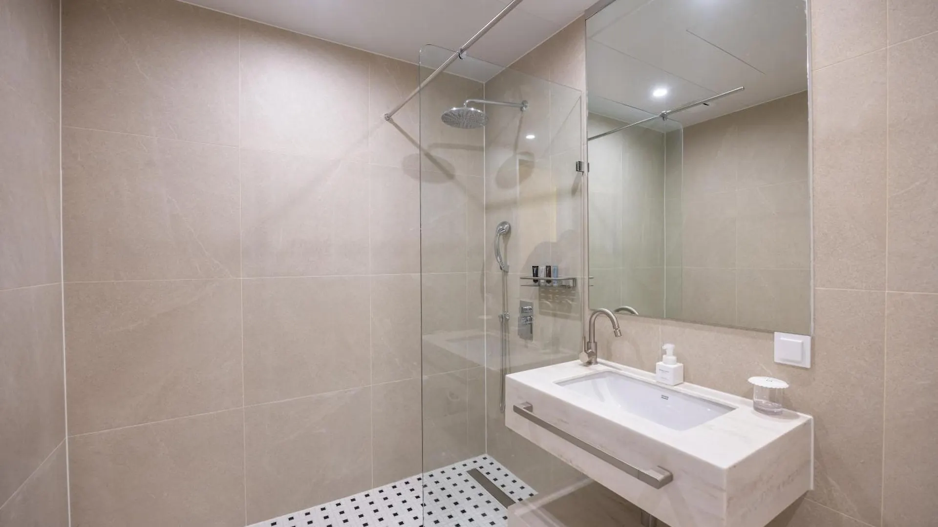 H-Avenue Hotel Haeundae Busan