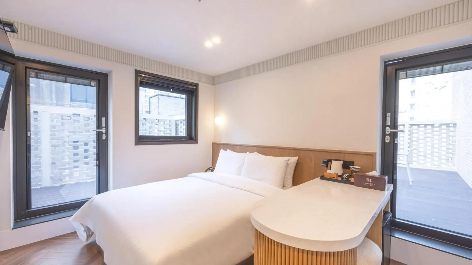 H-Avenue Hotel Haeundae Busan 2*,