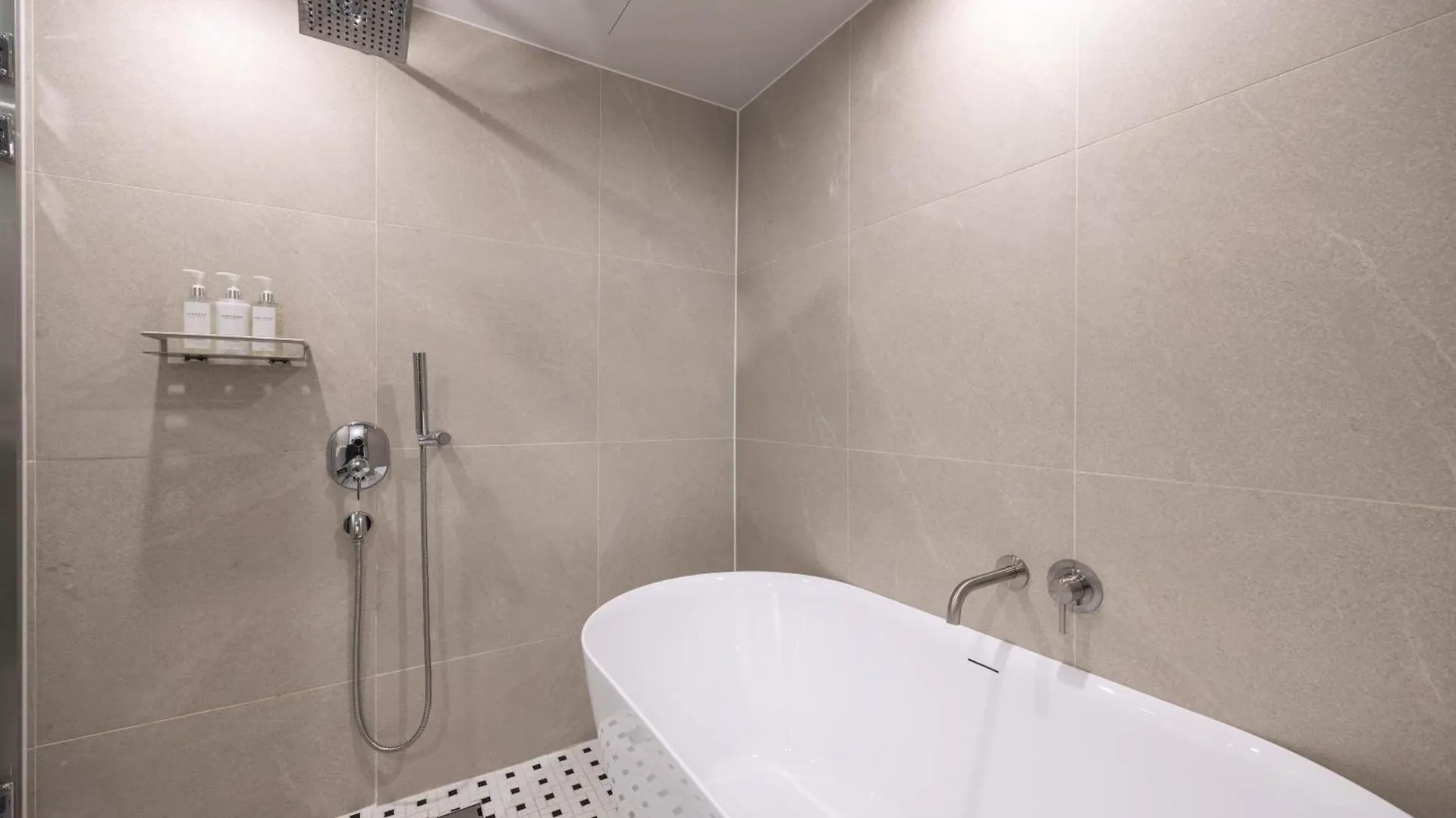 H-Avenue Hotel Haeundae Busan 2*,